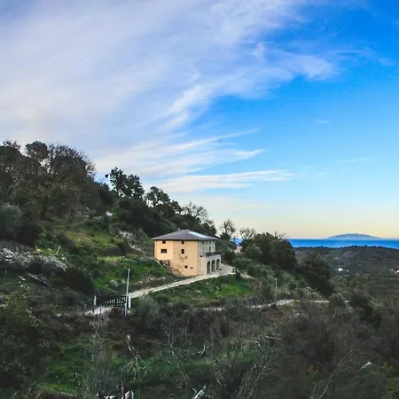 Eco Avec Vue Sur Prázdninový dům Chiatra