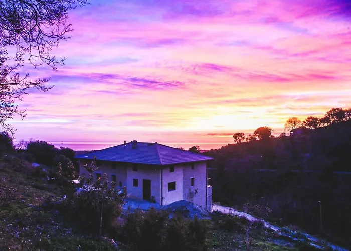 Eco Avec Vue Sur Prázdninový dům Chiatra